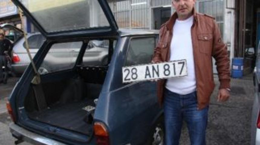 34 Yıl Sonra Garajdan &Ccedil;ıkartılan Otomobil Gelin Arabası Oluyor