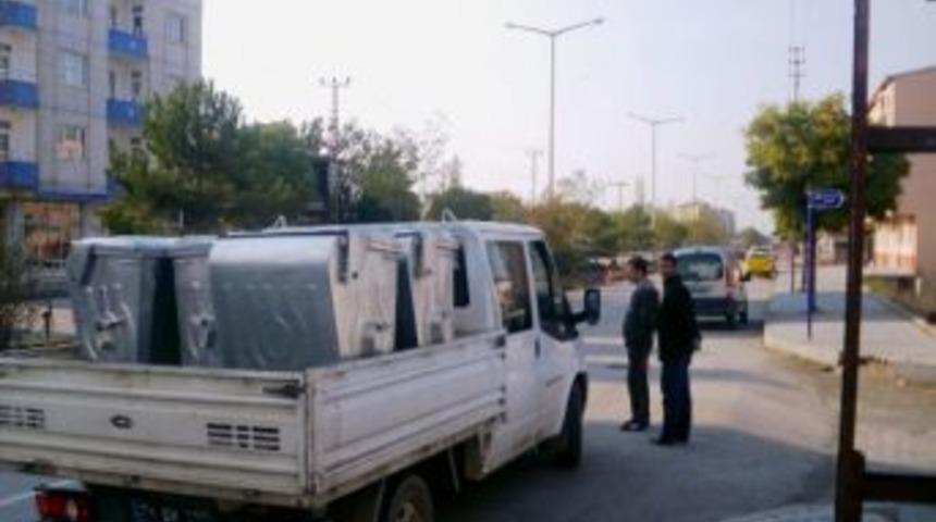 Iğdır Belediyesi 330 Adet &Ccedil;op Kontenyırı Dağıttı