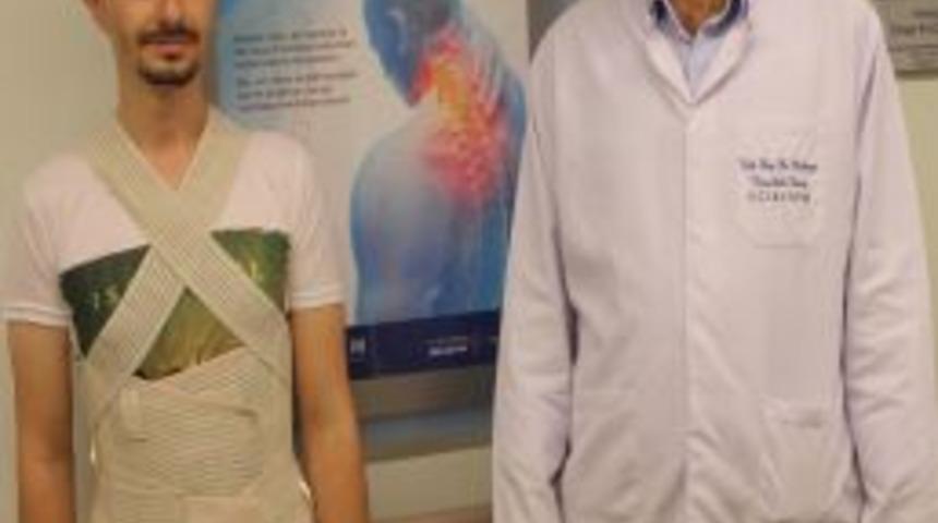 Başarılı Ameliyatla Kamburundan Kurtuldu