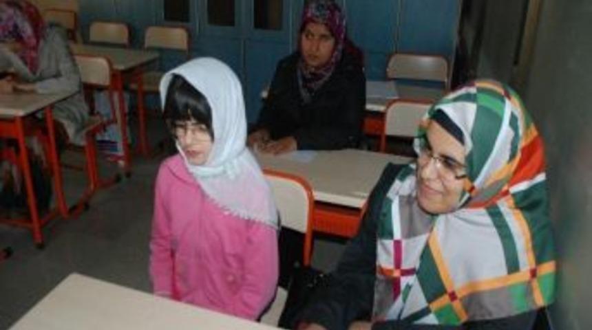 M&uuml;ft&uuml;l&uuml;kten G&ouml;rme Engellilere Kur'an Kursu