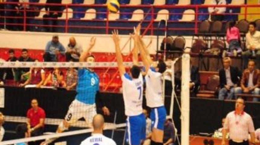 Şahinbeyli Filenin Şahinleri Galibiyet Serisini S&uuml;rd&uuml;r&uuml;yor