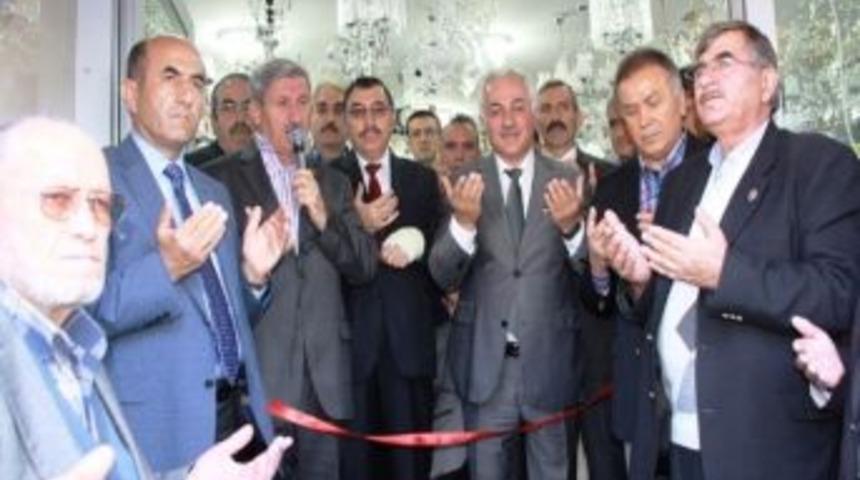 Başkan &Ouml;zden, İşletmenin A&ccedil;ılışını Yaptı