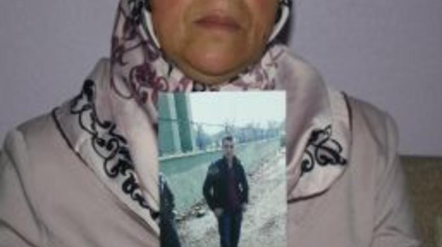 45 g&uuml;nd&uuml;r kayıp olan &ccedil;ocuğunu arıyor