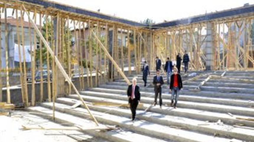 Hacılar&rsquo;da K&uuml;lt&uuml;r Evi Inşaatı Hızla Devam Ediyor