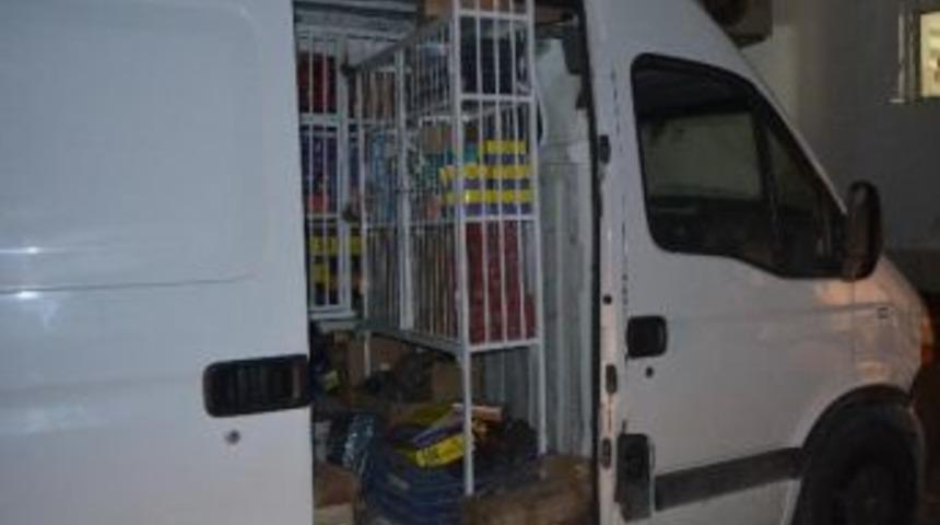 Viranşehir'de 105 Adet Ka&ccedil;ak Telefon Ele Ge&ccedil;irildi