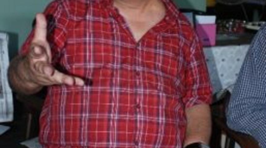 Kayıp kızını arayan baba dayak yedi