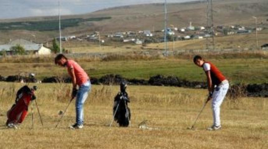 Turkish Airlines Open 2013 Golf Turnuvası&rsquo;na Ardahan&rsquo;dan İki Golfcu