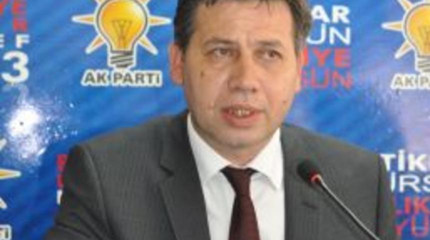 Balıkesir' AK Parti'ye &Uuml;&ccedil;&uuml; B&uuml;y&uuml;kşehir I&ccedil;in 78 Aday Adayı Başvurdu