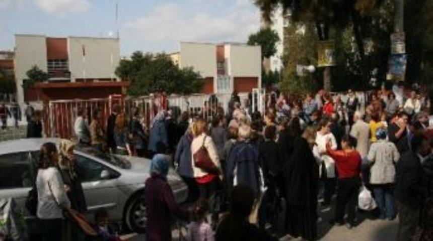 İzmir'de İlk&ouml;ğretim Okulunda Taciz İddiası