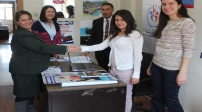 Ağrı'da Gen&ccedil;lik Merkezi İrtibat B&uuml;rosu A&ccedil;ıldı