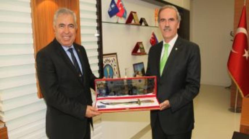 'Ulaşım Mesafesini Kısaltıp Bursa'yı Her Zaman Gezilebilecek Kent Yapacağız'