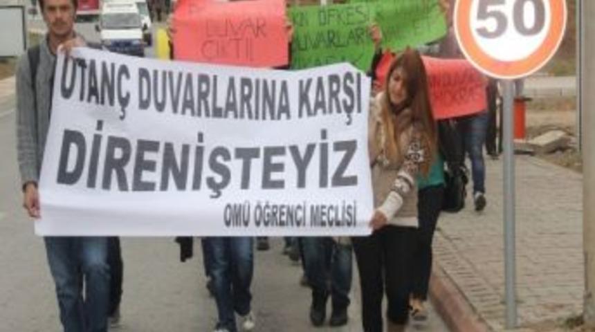 Öğrencilerden 'duvar' Tepkisi