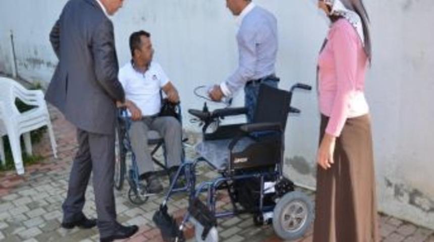 Sözen'den Engelli Vatandaşlara Akülü Tekerlekli Sandalye