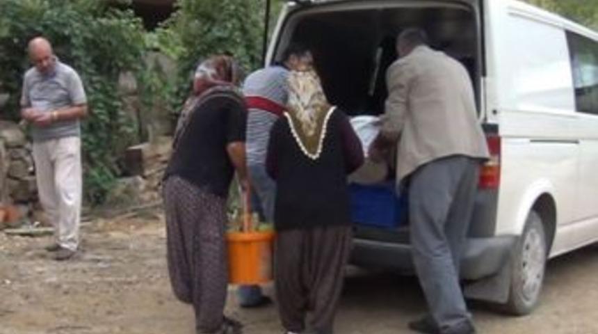 Anadolu Insanı Mahsullerini Fakir &Ouml;ğrencilere Bağışlıyorlar