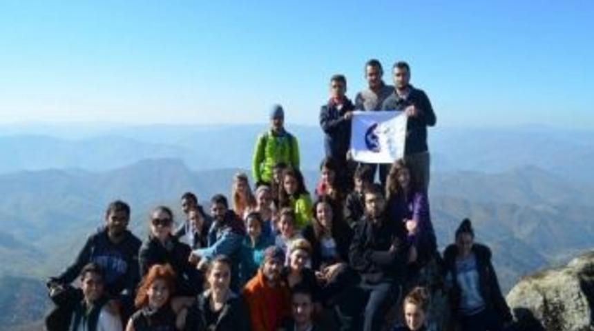 Nebiyan'da Zirve Yaptılar