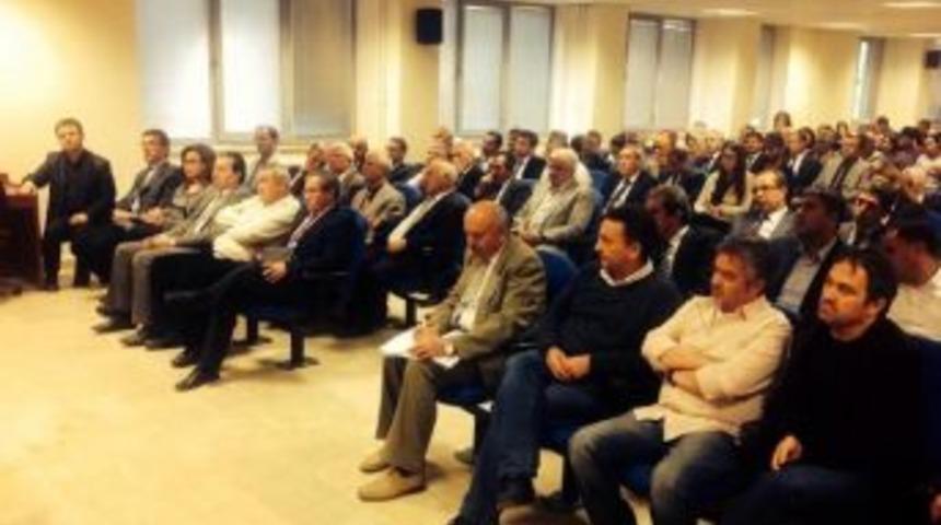 Pa&uuml;&rsquo;de &lsquo;&ouml;ğretmen Yetiştirmenin Sorun Alanları&rsquo; Konferansı