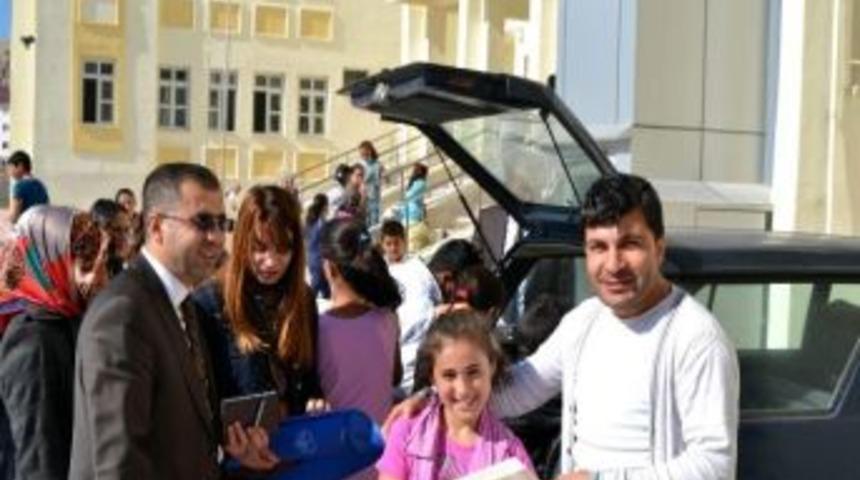 Van&rsquo;da &ldquo;k&ouml;ylerimiz Aydınlanıyor&rdquo; Projesi