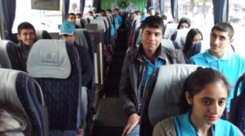 &Ouml;ğrenciler İstanbul Ve &Ccedil;anakkale&rsquo;ye Uğurlandı