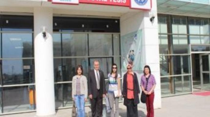 Gen&ccedil;lik Merkezinden Kredi Yurtlar Kurumuna Ziyaret