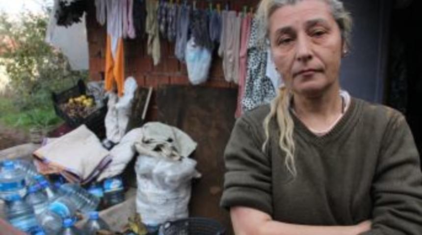 10 Yıldır Barakada Yaşayan Kadına Prefabrik Ev Yapılacak