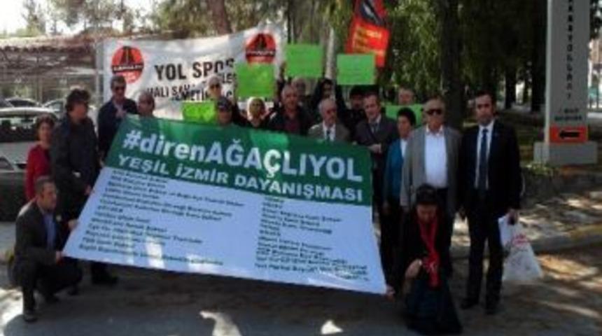 Ağa&ccedil;lı Yola Danıştay Freni Protesto Edildi