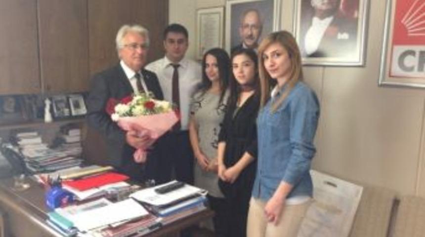 Toptaş&rsquo;a Mezun Olduğu &Uuml;niversite &Ouml;ğrencilerinden Ziyaret