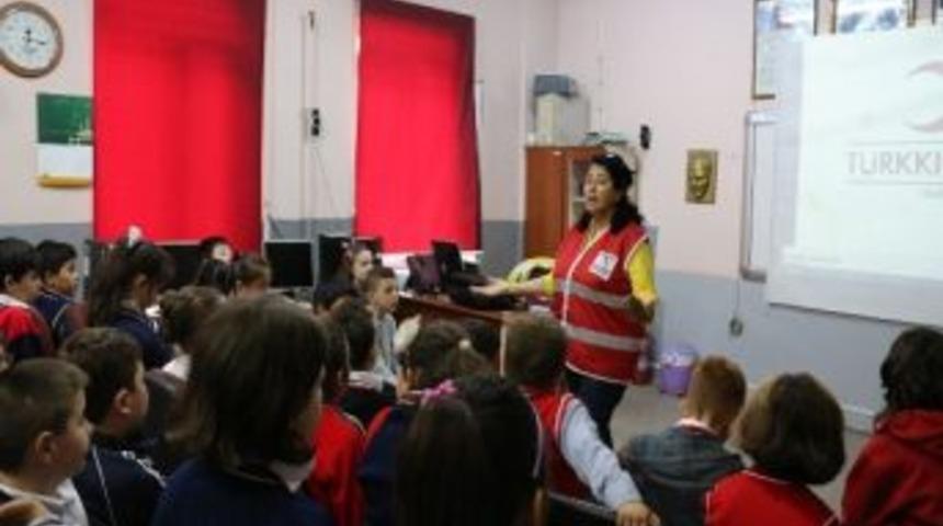 &Ouml;ğrencilere, Kızılay'dan Seminer