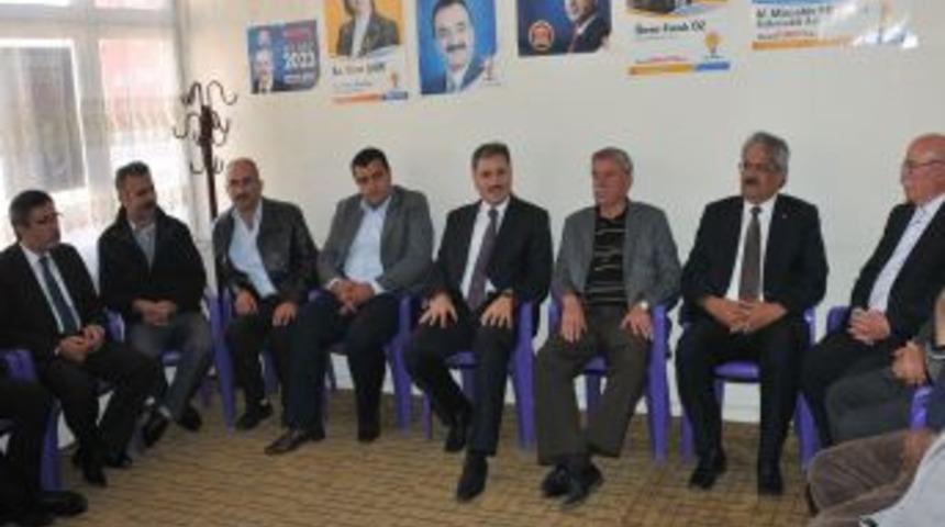 Ahmet &Ccedil;akır: Malatya, B&uuml;y&uuml;kşehir Stat&uuml;s&uuml;yle Hızlı Gelişecek