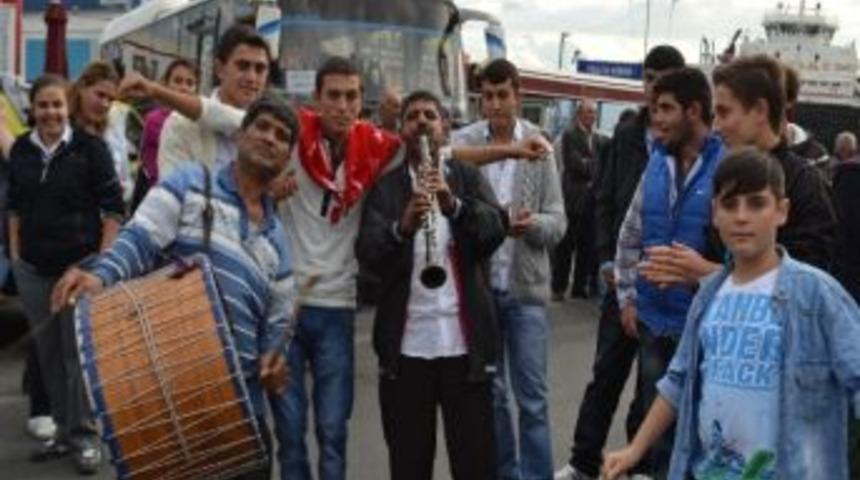 Davul Zurnalı Asker Uğurlaması