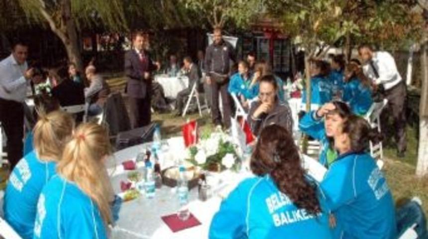 Aroma Bayanlar Voleybol 2. Ligi