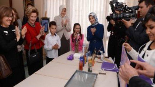 Kraliçe Sonja'dan Ebru Sanatına Alkış