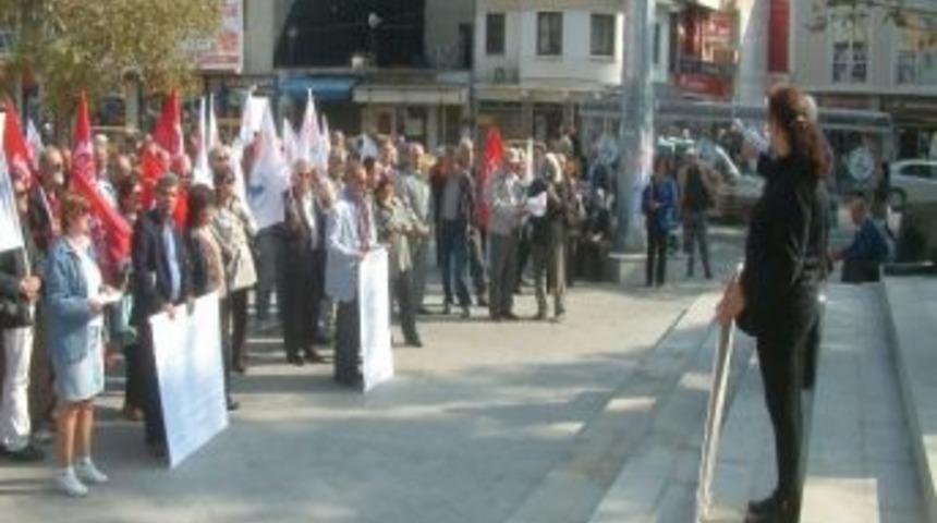 Burhaniye&rsquo;de Emeklilerden Promosyon Eleştirisi