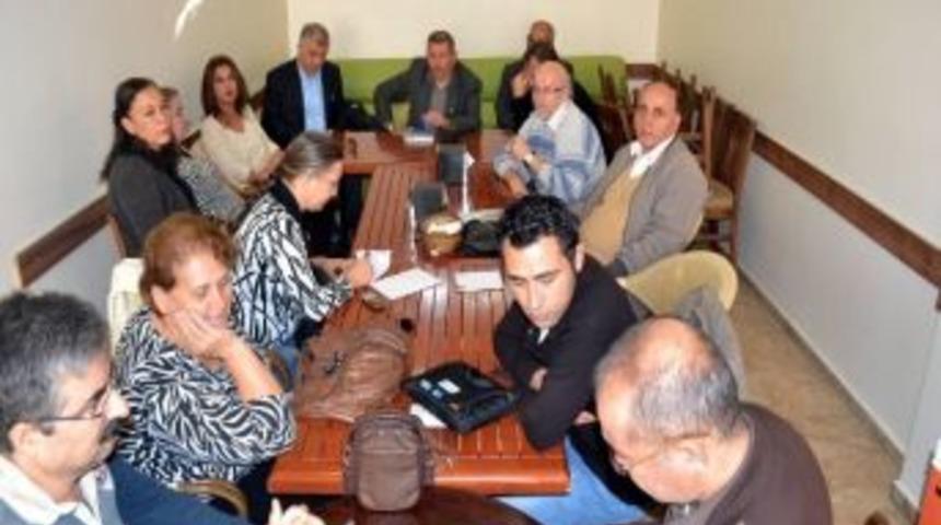 Salihlili Ressam, Şair Ve Yazarlarla Biraraya Geldi