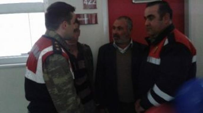 L&ouml;semili &Ccedil;ocuklar Haftasında Jandarmadan Anlamlı Ziyaret