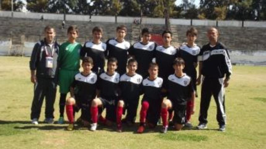 U 14 &Ccedil;alışmaları S&uuml;rd&uuml;r&uuml;yor