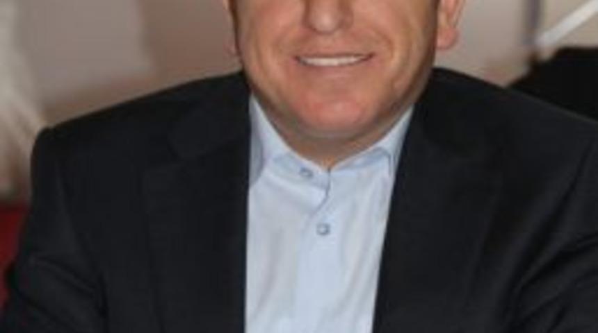 Karadağ&rsquo;ın Stadyum Ve &Ccedil;imento Fabrikası Projesi G&uuml;ndem Oldu