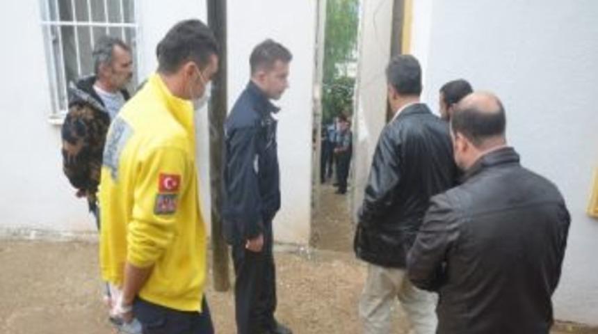 &Ccedil;ocuğu İle Birlikte &Ouml;len Kocasıyla 4 G&uuml;n Yaşadı