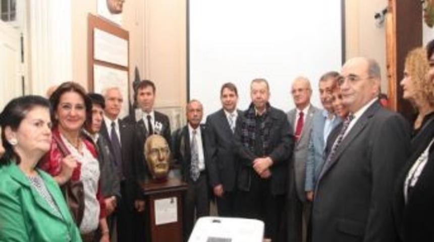 B&uuml;lent Ecevit Mask M&uuml;zesi'nde Anıldı