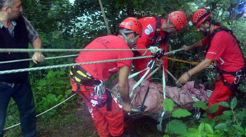 Jenerat&ouml;rle balık avlayan 1 kişi &ouml;ld&uuml;