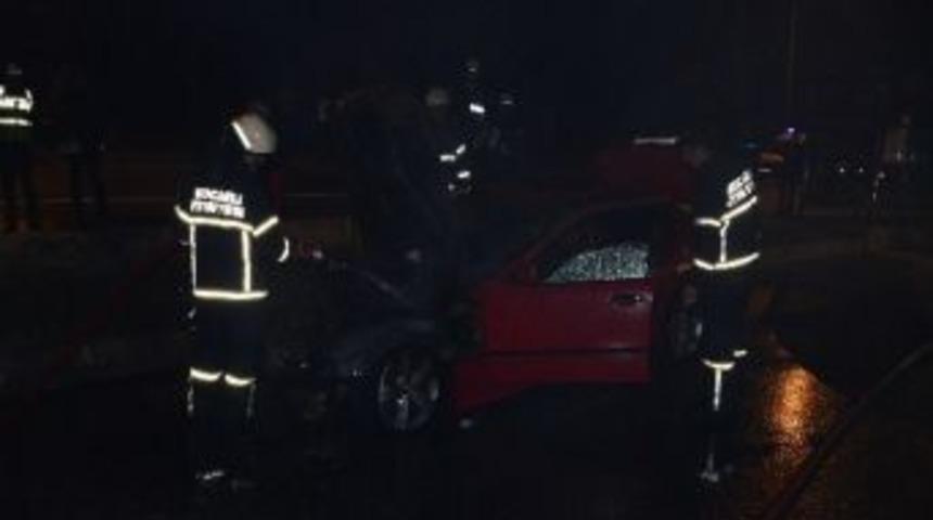 Seyir Halindeki Ara&ccedil; Alev Alev Yandı