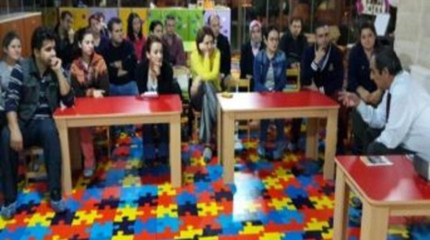 Manisa&rsquo;da Ailelere &Ccedil;ocukların Gelişimi Anlatıldı