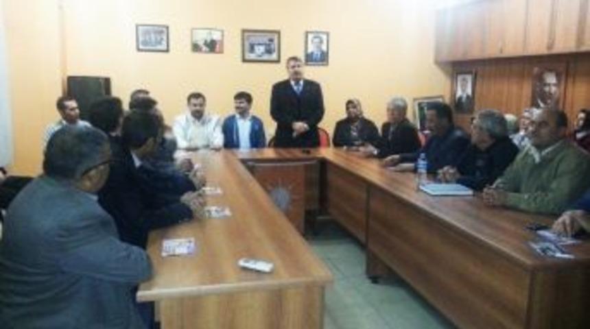 Ak Partili &Ccedil;er&ccedil;i Kırkağa&ccedil;'ta Destek Aradı