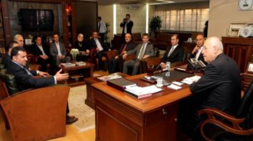 Başkan Yaşar'dan M&uuml;teahhitlere Iskan Uyarısı