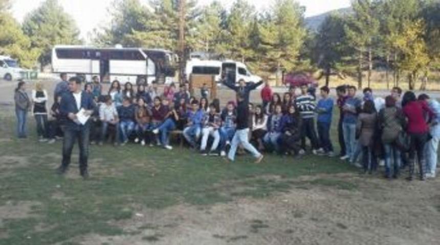 Gen&ccedil;ler Abant Pikniğinde Buluştu