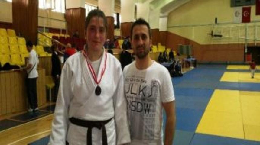 Tecr&uuml;be İ&ccedil;in Gittiler, Milli Takıma Se&ccedil;ildiler