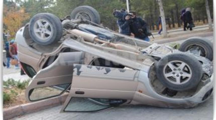 Aşırı s&uuml;rat canına mal oluyordu