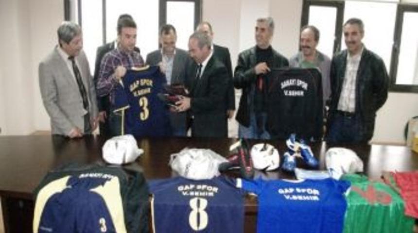 Belediyeden Spor Kul&uuml;plerine Yardım