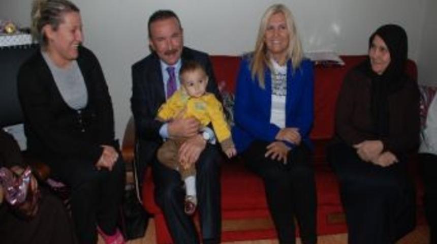 Başkan Doğan, Kuru&ccedil;eşmeli Kadınlara Misafir Oldu