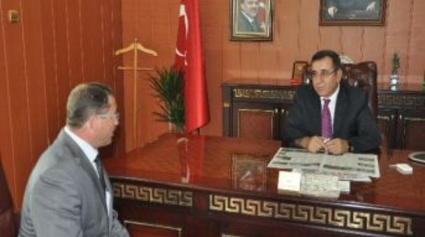 Kaymakam At&ccedil;ı'dan Kız Meslek Lisesi'ne Bilgisayar S&ouml;z&uuml;