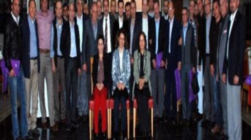 Ak Parti&rsquo;li Alp: &ldquo;3 D&ouml;nem Şartı Partimizin Gen&ccedil;ler İ&ccedil;in &Ouml;ng&ouml;r&uuml;s&uuml;d&uuml;r&rdquo;